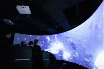 在元宇宙citywalk，超强沉浸感巨好玩！